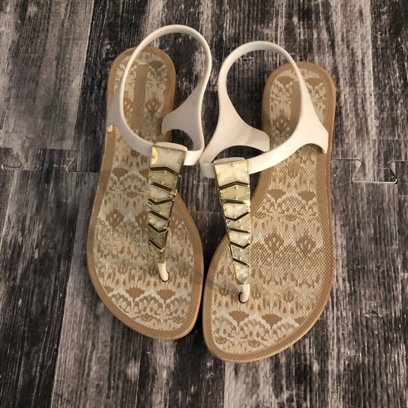 Sandals - Picture 2 of 3